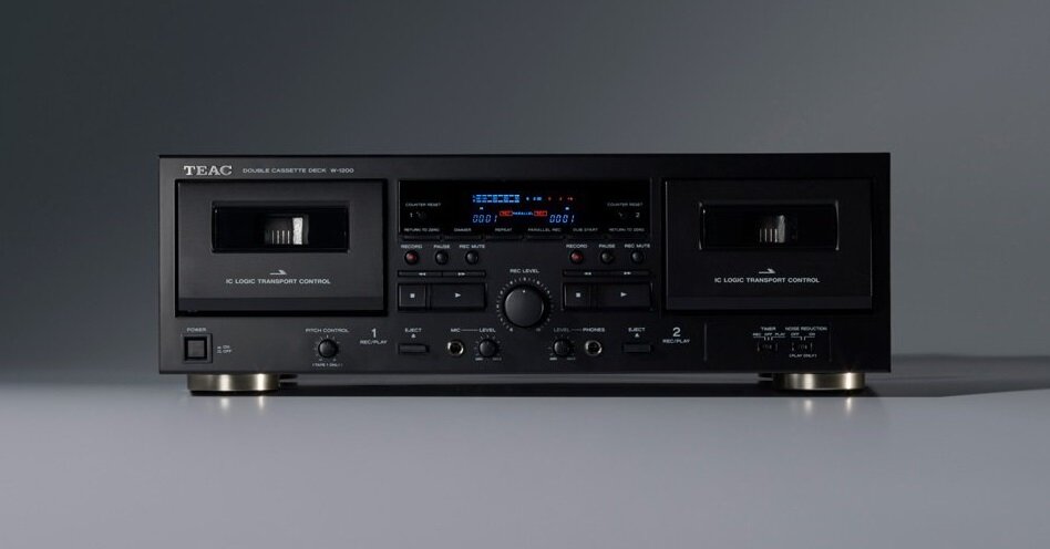 Двухкассетная дека Teac W-1200