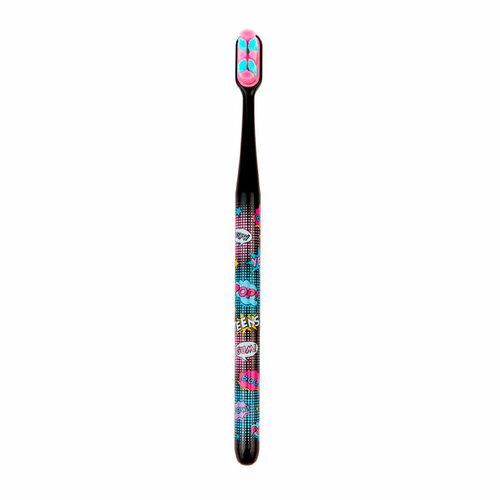 Зубная щетка 7+ TEENS Черная MONTCAROTTE TEENS Toothbrush 1 шт