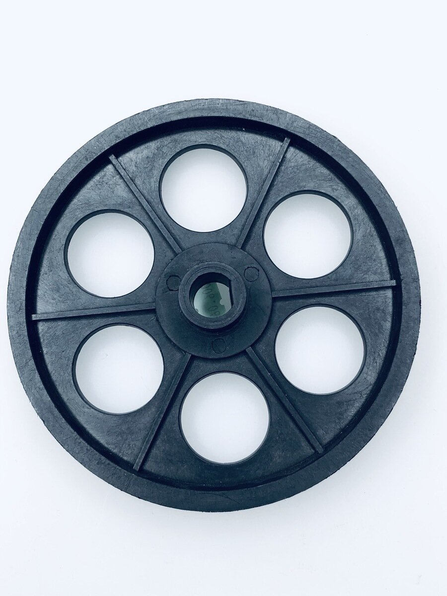 Кит. Шкив для бетономешалки внутр. диаметр - 17; внешний диаметр - 162. скос №703
