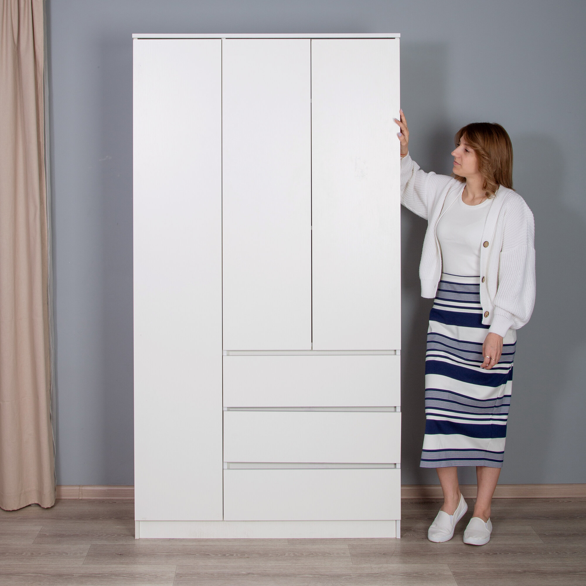 Шкаф для одежды Letta Сити, ЛДСП, 105 см x 47 см x 199,6 см, 3 распашные двери