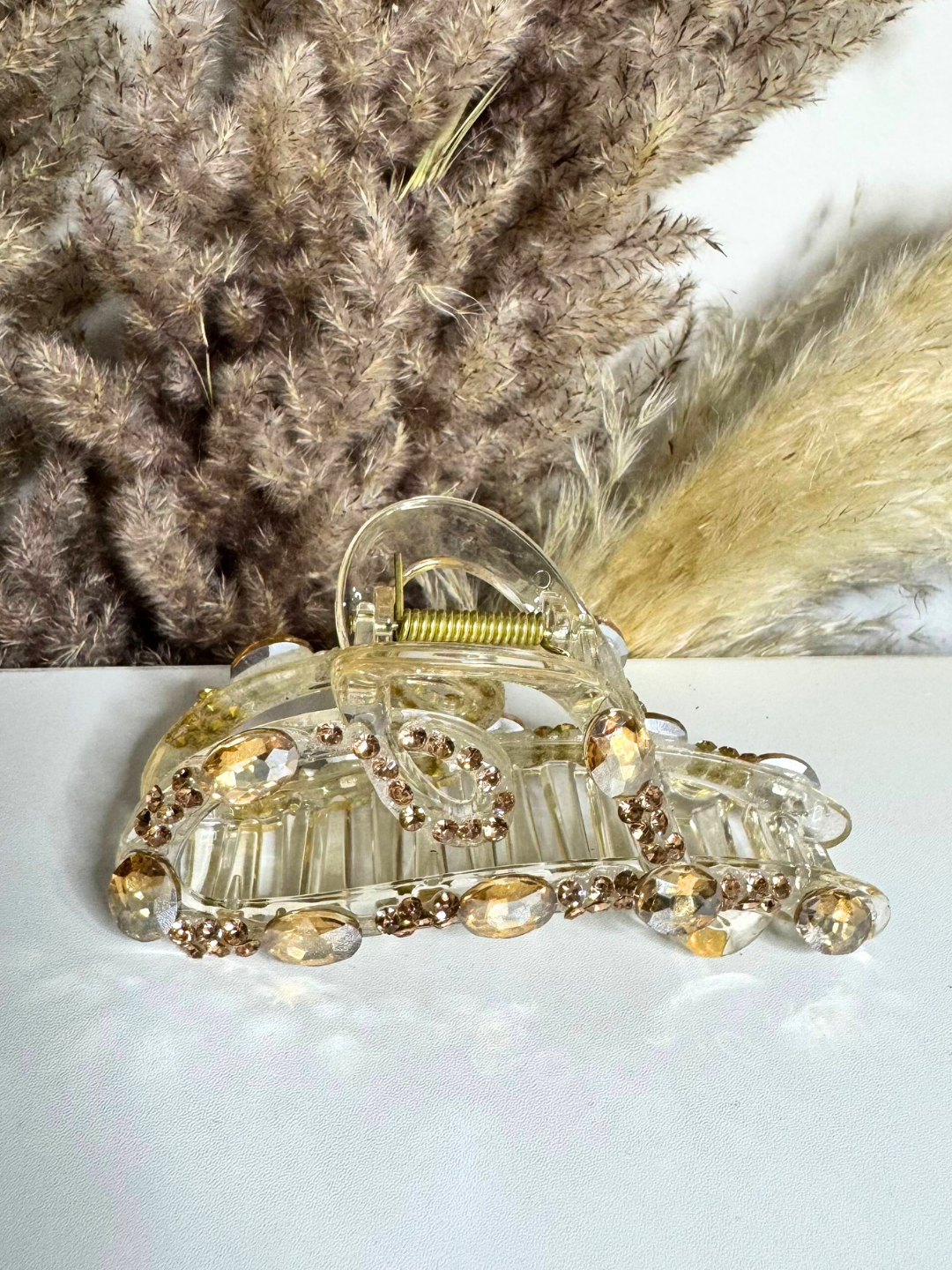 Стильная заколка-краб с кристаллами для волос — прочная, блестящая, универсальная