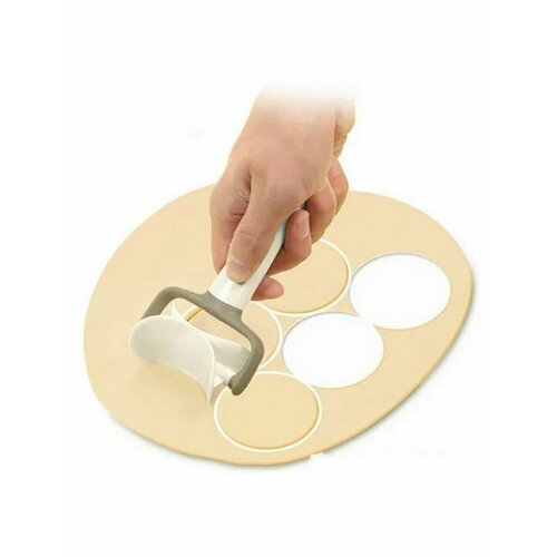 Ролик для нарезки теста 339₽