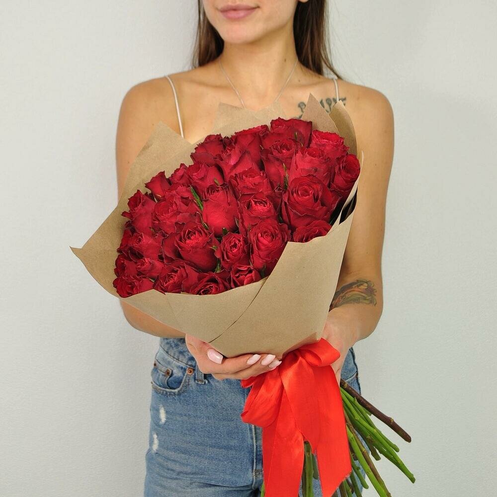 Монобукет 25 красных роз 40см Королевство праздника "Африканская Страсть" роза красная