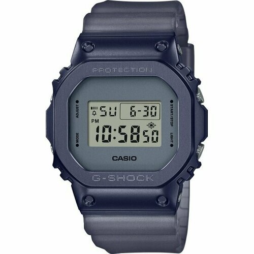 Наручные часы CASIO G-Shock GM-5600MF-2, черный, серый наручные часы casio g shock gm 5600mf 2 синий черный