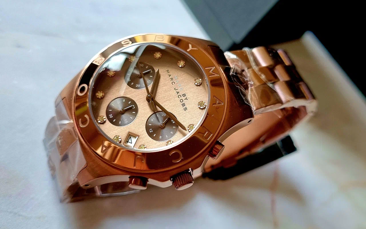 Наручные часы MARC JACOBS, серый