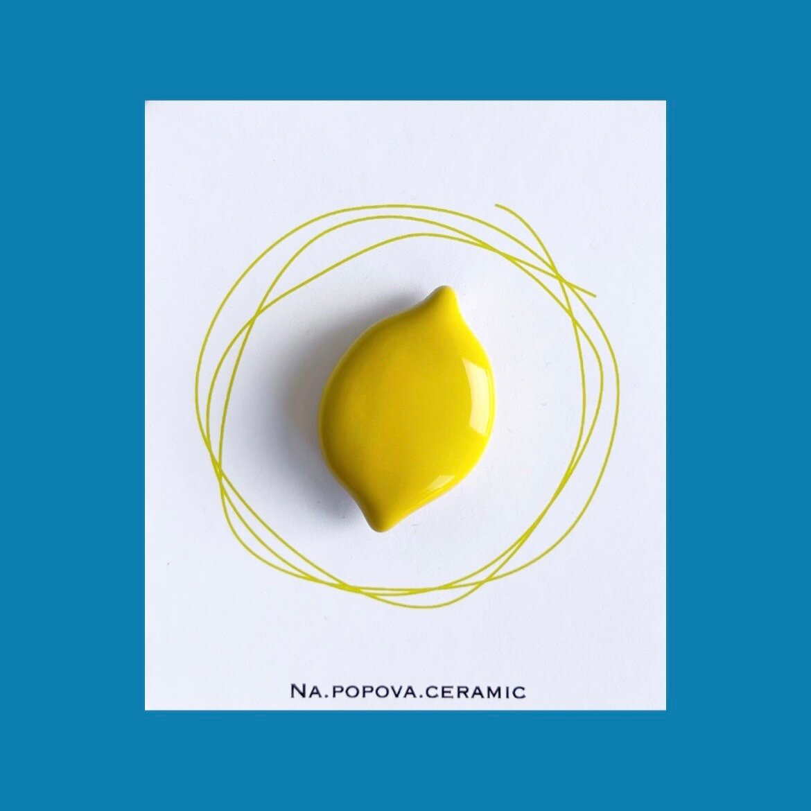 фото Брошь ручной работы в виде лимона