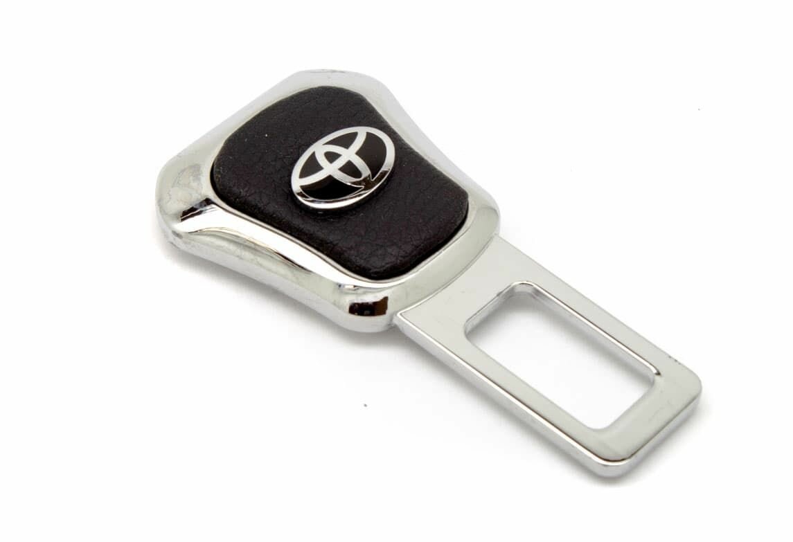 Металлическая заглушка ремня безопасности Toyota 1 