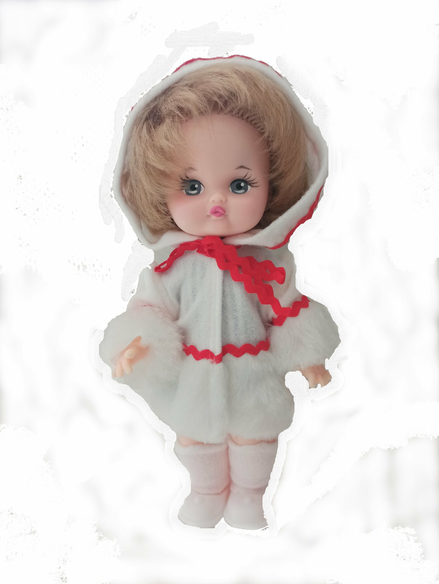 Мир кукол Кукла «Снежана» с красной тесьмой в коробке, 27 см, микс