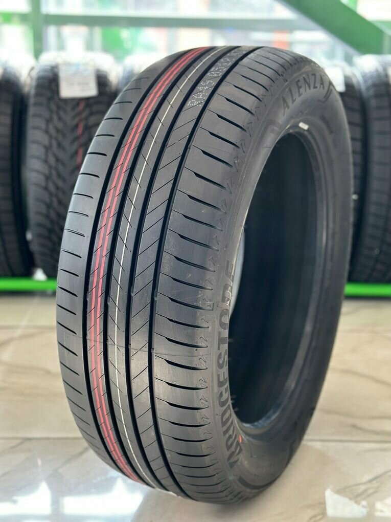 Bridgestone Alenza 001 104Y 265/45/20