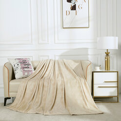 Плед 180х200 пушистый двуспальный Cleo Magnolia, бежевый, покрывало на кровать и диван, велсофт