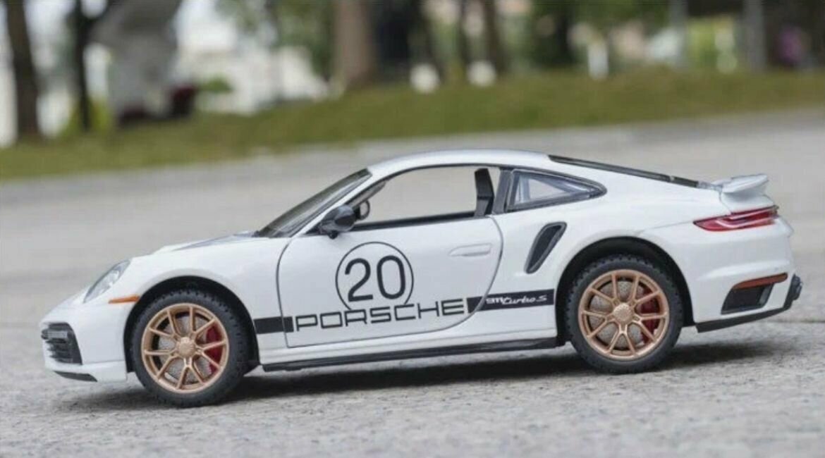 Машинка металлическая Porsche 911 Turbo S 1:24, Коллекционная модель для взрослых, Игрушечный автомобиль с звуковыми и световыми эффектами для детей