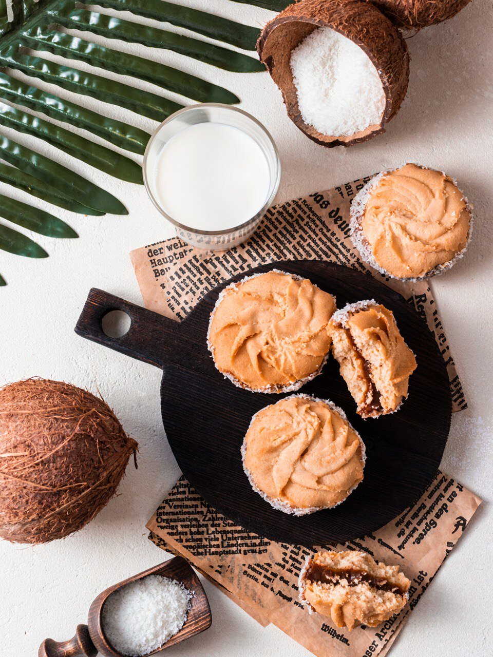 Домашнее печенье, песочное с варёной сгущёнкой, в кокосовой стружке, 800 гр - фотография № 9