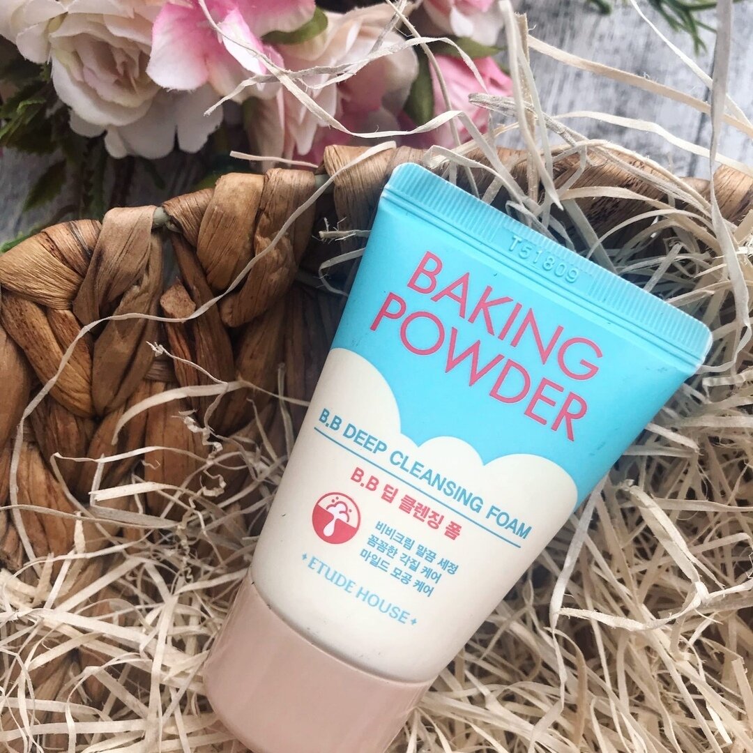 ETUDE HOUSE Пенка для умывания Travel-версия Baking Powder BB Deep Cleansing Foam 30 мл — фото 1