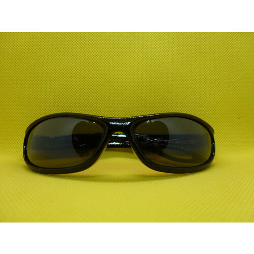 Солнцезащитные очки Akani, черный