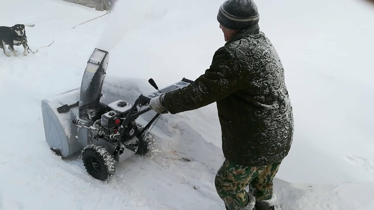 Снегоуборщик бензиновый Техпром СМБ-Т65/570 65 лс