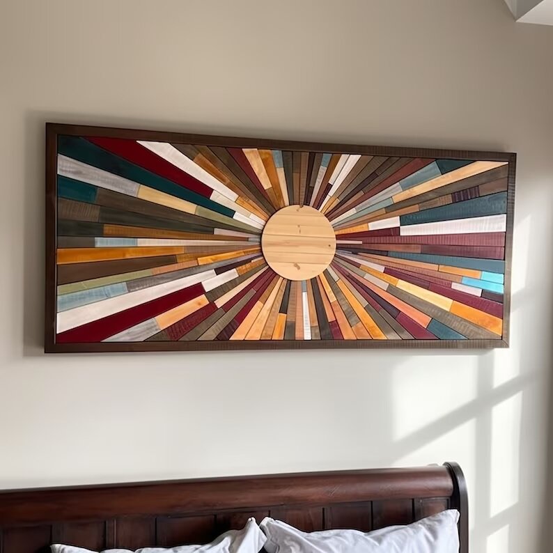 Картина-панно из дерева с геометрическими формами Солнце