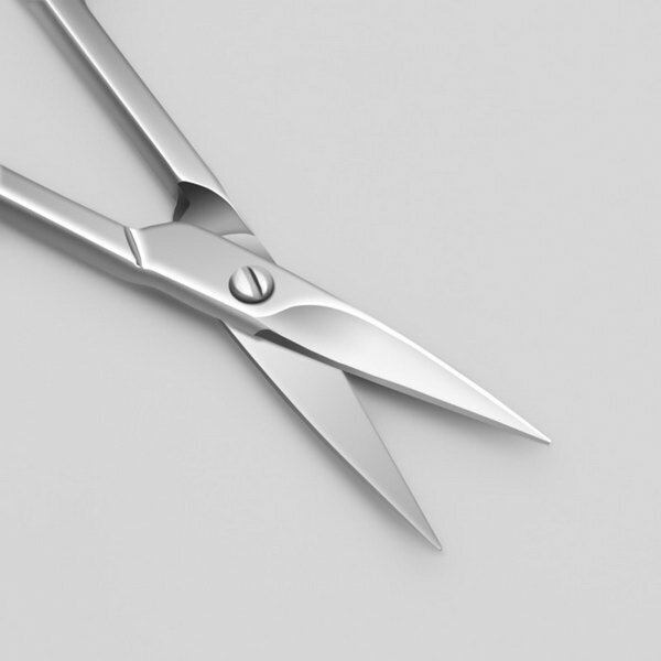 Ножницы маникюрные "Premium", прямые, широкие, 9.5 см, на блистере, цвет серебристый