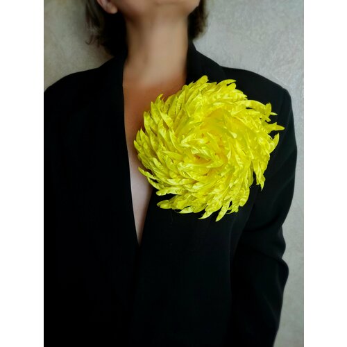 Брошь, желтый