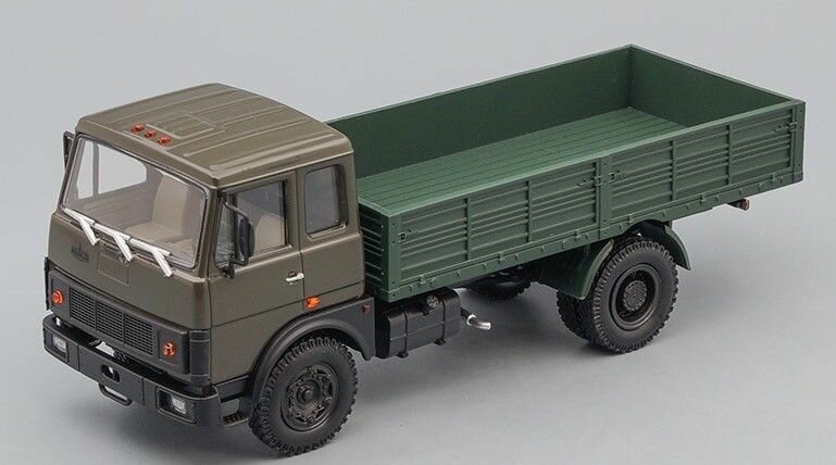 Масштабная модель грузовика коллекционная Минский 5337 бортовой (1987-1994), хаки / зелёный