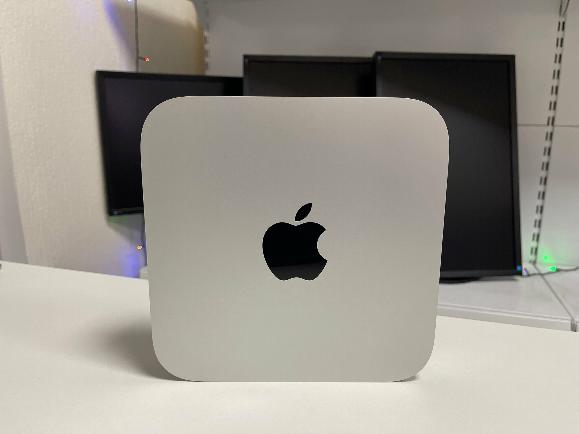 Mac mini 2020 M1 (8 Core) 16 Gb RAM 1000 Gb SSD