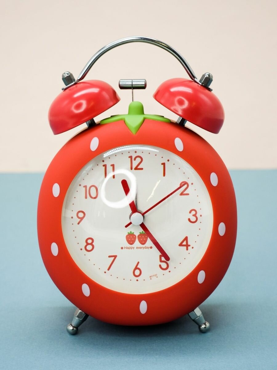 Часы настольные с будильником Strawberry red