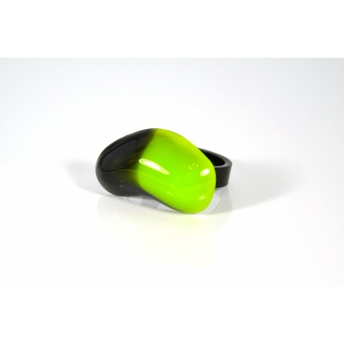 фото Кольцо карамба, размер 20, зеленый, черный
