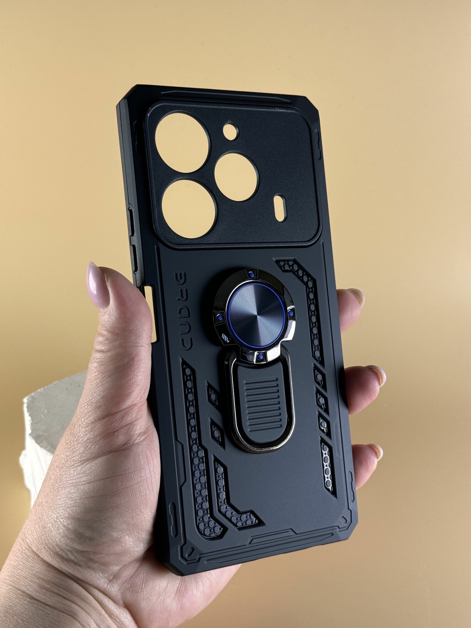 Чехол противоударный на Tecno Pova 6 Pro (5G) / Чехол на Техно Пова 6 Про (5G) с защитой камеры, ударопрочный, усиленный с кольцом, черный — фото 1