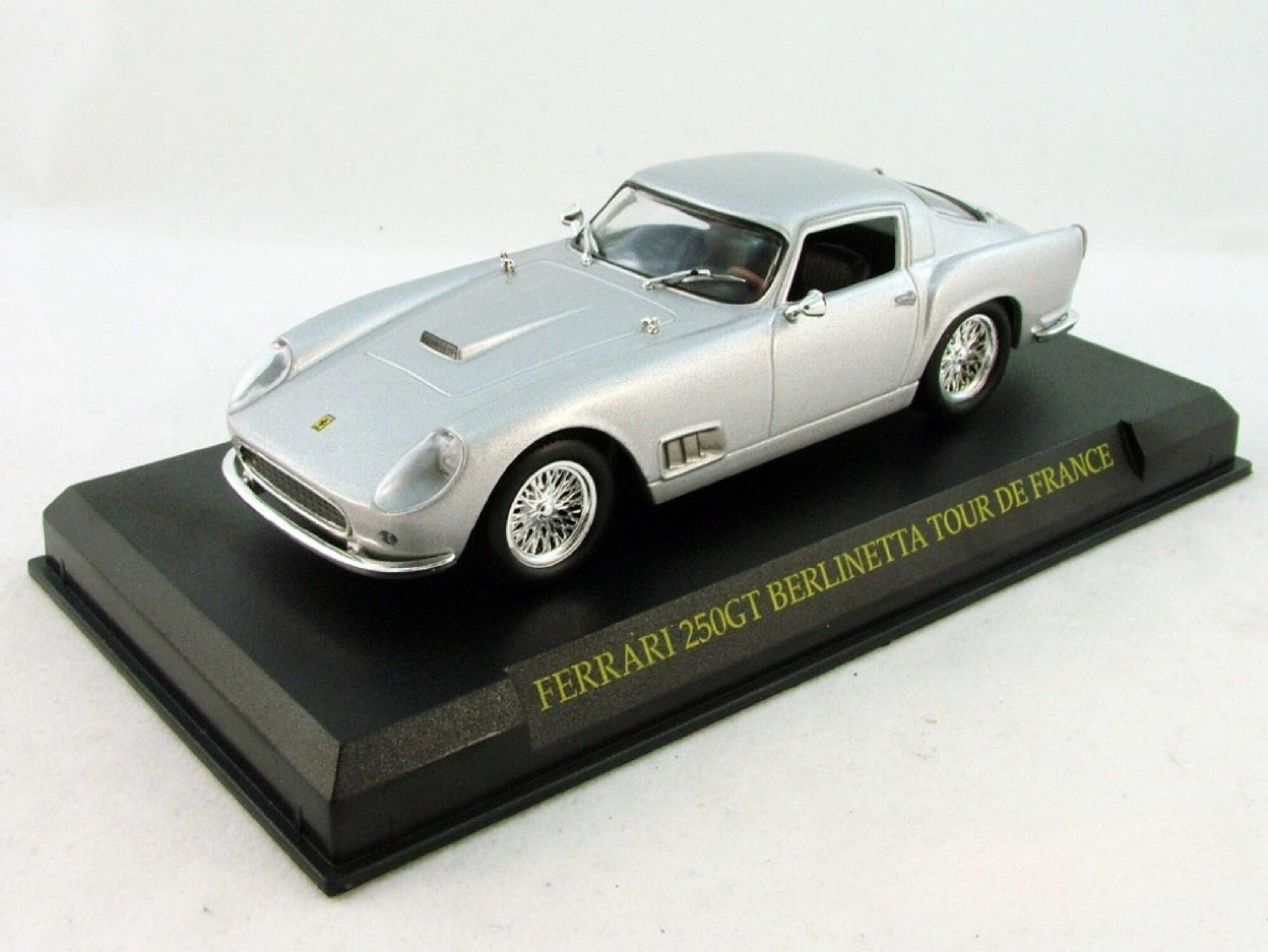 Масштабная модель 1/43 Ferrari 250GT Berlinetta Tour De France