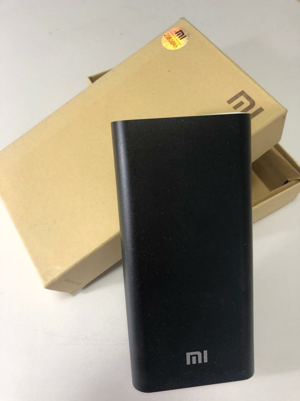 Сменная батарея для внешнего аккумулятора Power bank 20800mah (серебристый, черный, золотистый), 20000 мАч, черный