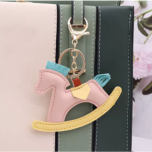 фото Брелок, розовый, желтый, голубой, золотой accessories shop 17th