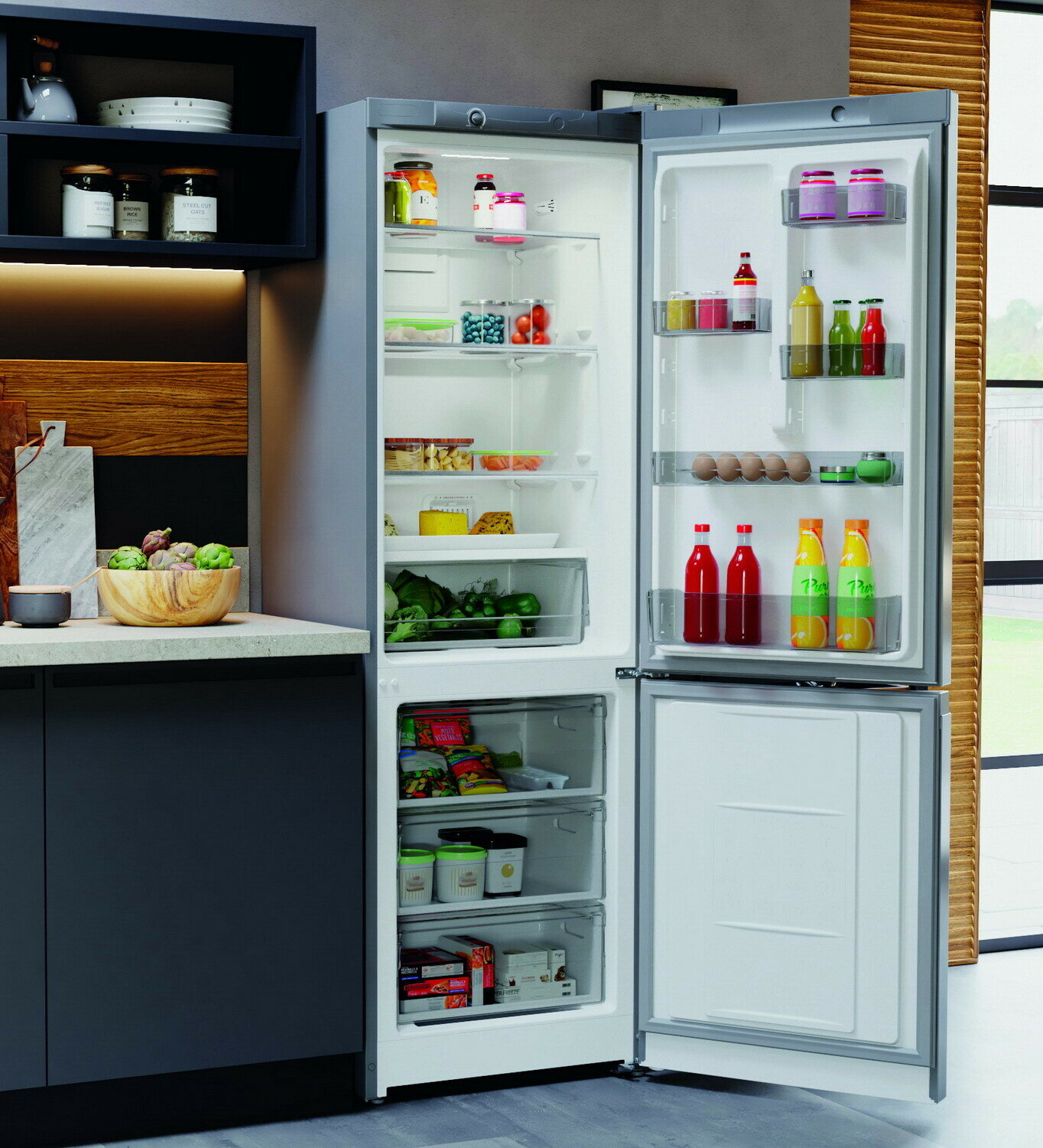 Холодильник HOTPOINT-ARISTON HT 4180 S серебристый (FNF) - фотография № 7