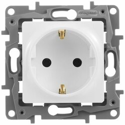 Розетка Legrand Etika 672221, скрытый монтаж, заземляющий контакт, белая