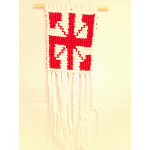 Оберег славянский в технике макраме 