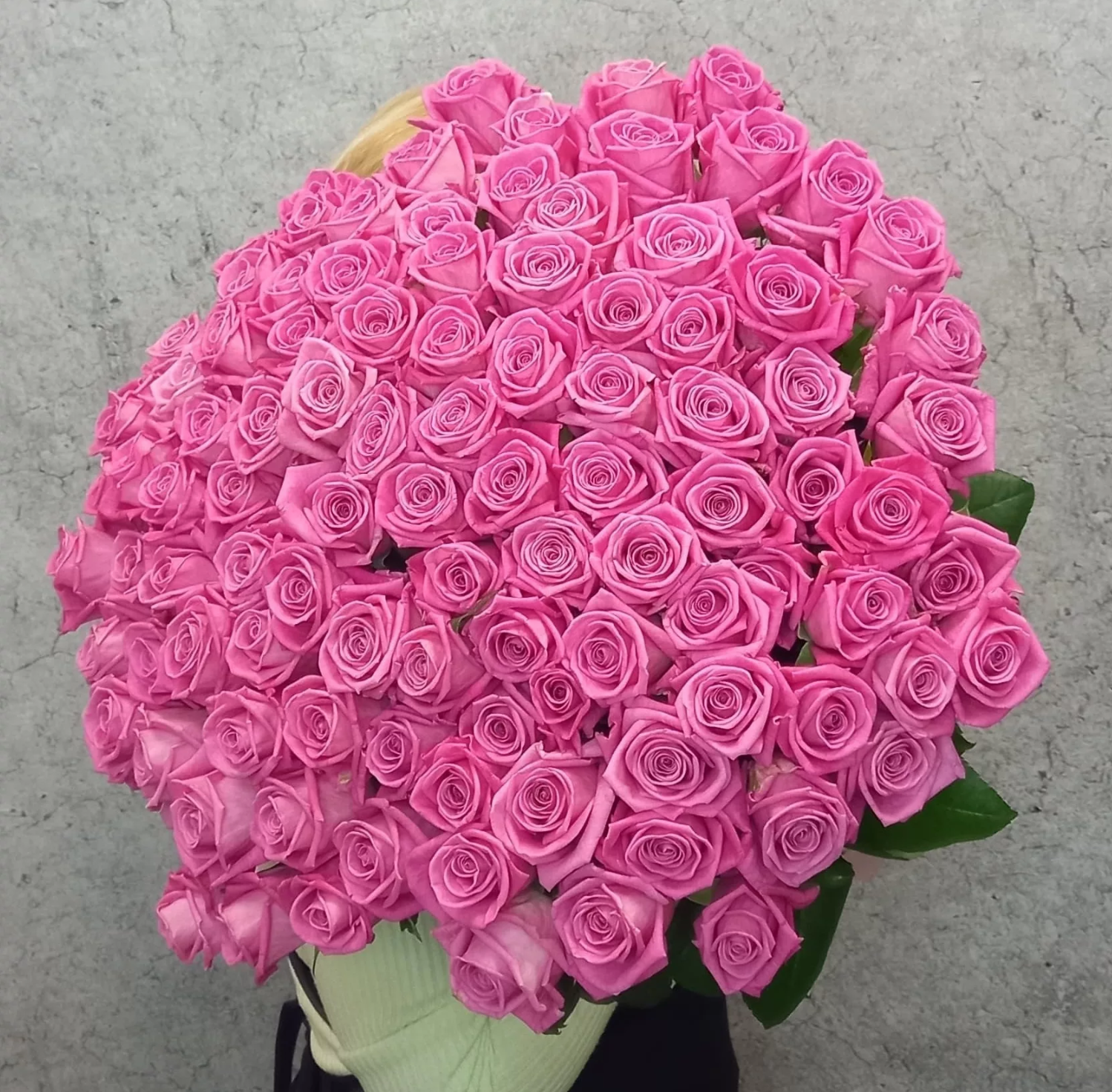 Букет 75 розовых роз