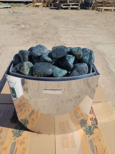 Изображение товара Змеевик шлифованный камни для бани сауны сорт экстра 7-14 см 10 кг