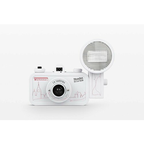 Пленочный фотоаппарат 35мм новый La Sardina Camera & Flash Telefonbuch Edition пленочный фотоаппарат 35мм новый sprocket rocket baja blue