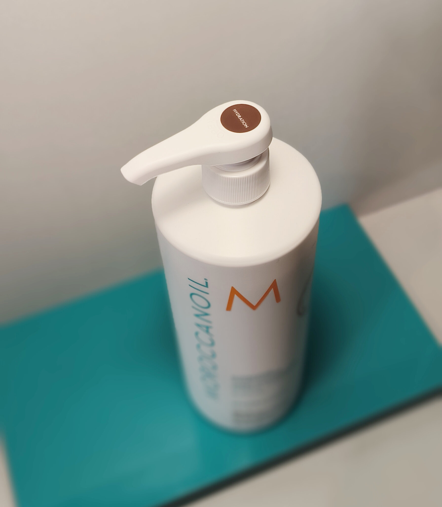 Увлажняющий кондиционер Moroccanoil для всех типов волос, 1 л — фото 1