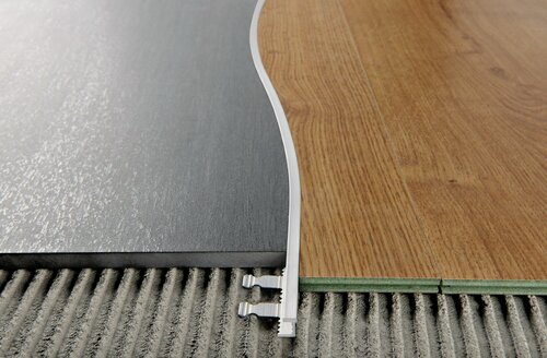 Изображение товара PROELEGANT AL - Гибкий алюминиевый профиль стыковочный 12.5 мм. видимая часть 6 мм. длина 2.7 метра. PROGRESS PROFILES. PELAACV 125