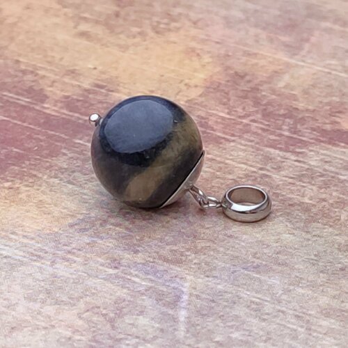 фото Подвеска, коричневый, серебряный нет бренда