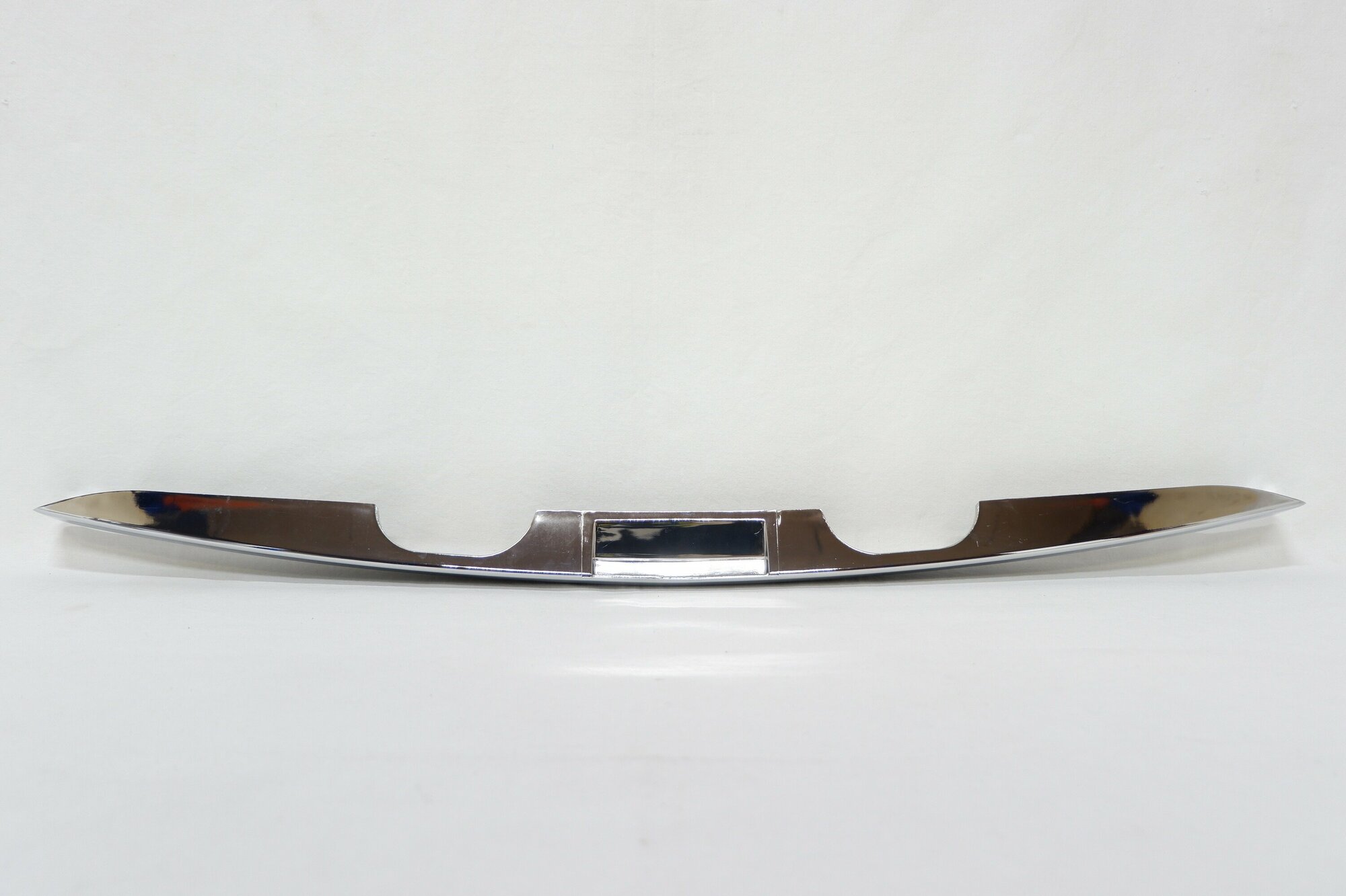 Накладка крышки багажника Hyundai Solaris 1 2011-2017 873111R100 — фото 5