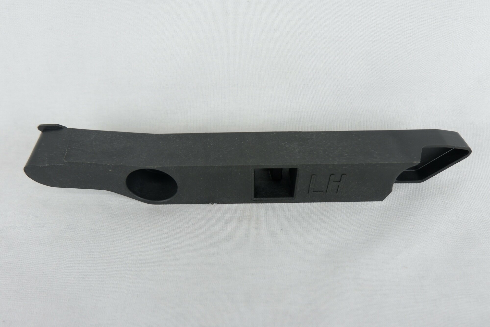 фото Кронштейн бампера переднего левый для автомобиля Ford Focus 2 2008-2011 1521607