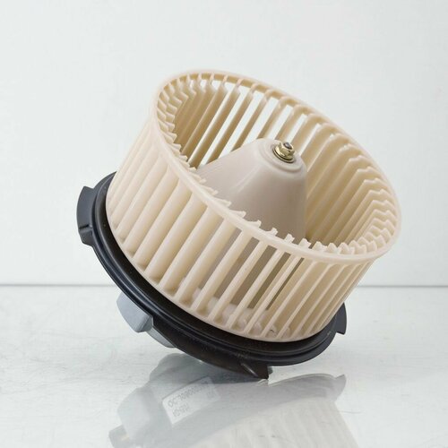 Моторчик печки 12V ISUZU ELF 4JA1, 4JB1, OOTOKO (с крыльчаткой)