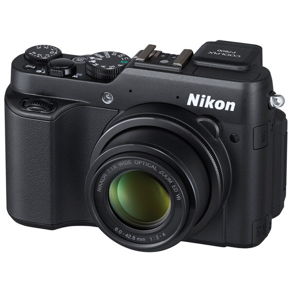 Nikon Coolpix P7800