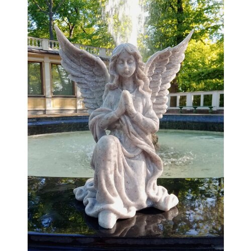 Статуэтка для улицы Ангел молящаяся Дева белый гранит, 32 см статуэтка дева воитильница валькирия ws 1049 113 906372