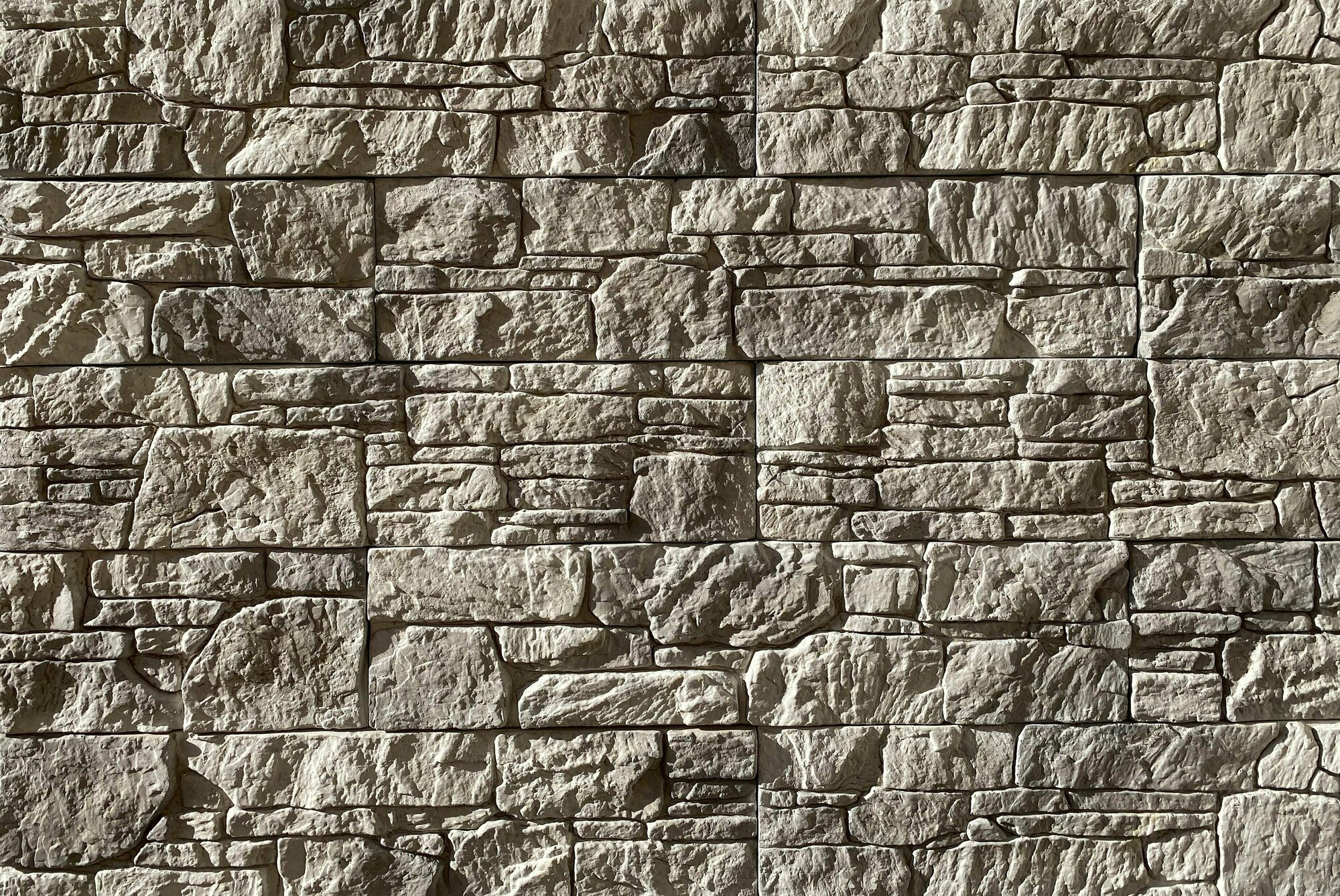 фото Декоративный камень "Тауэр"