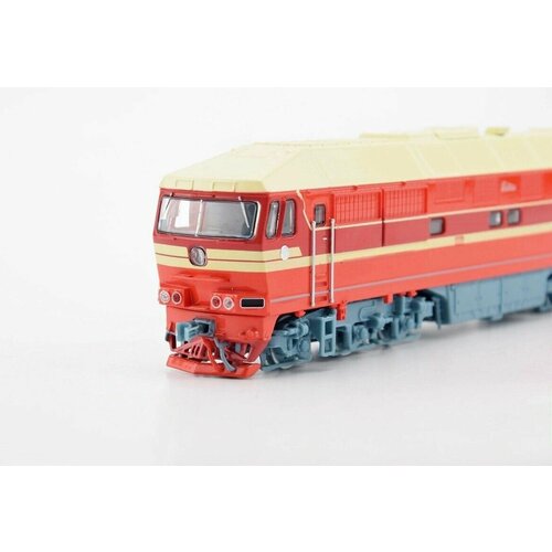 Наши поезда 11 - Пассажирский тепловоз ТЭП70 16800₽