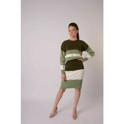 Костюм, размер 42/46, зеленый