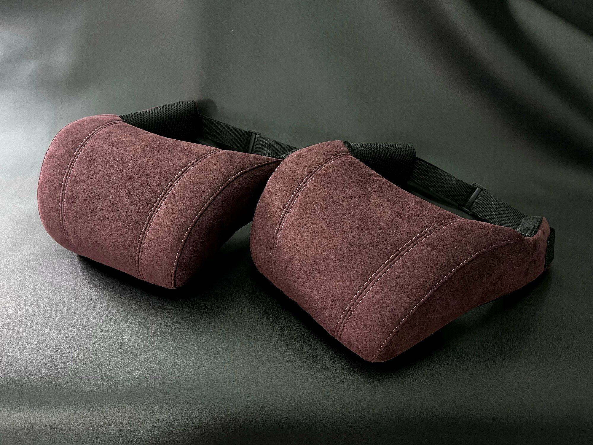 Комплект автомобильных подушек для шеи с эффектом памяти из оригинальной Алькантары, бордовые, 2 шт