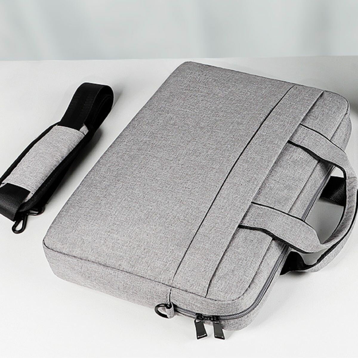 Изображение Сумка MARKINI, серая, ударопрочная, для ноутбука до 15.6", водонепроницаемая