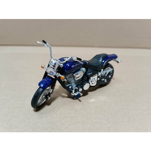 Мотоцикл YAMAHA Road Star Warrior, масштабная модель 1:18, без упаковки